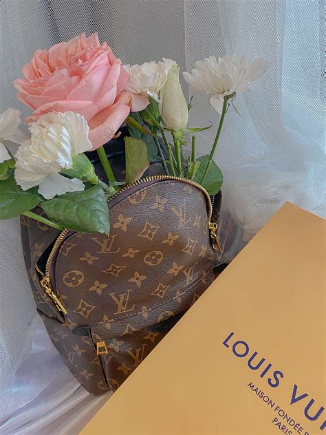 louis vuitton acciones|stock symbol for Louis Vuitton.